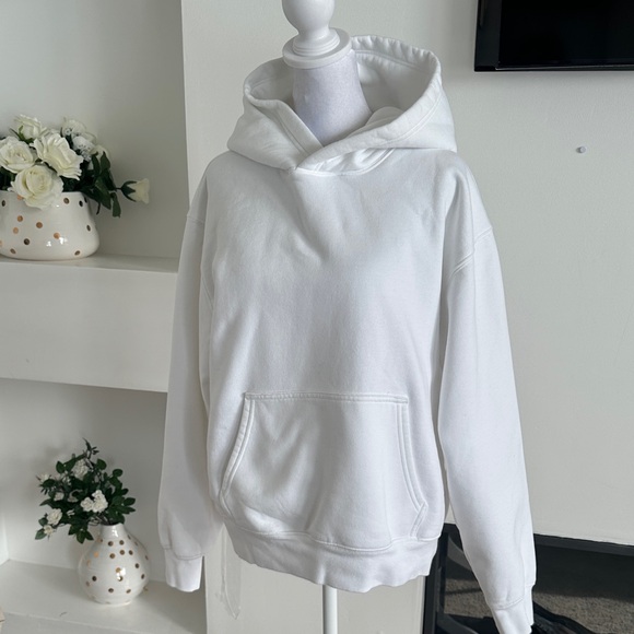 Aritzia Sweaters - Aritzia White Hoodie Sweater